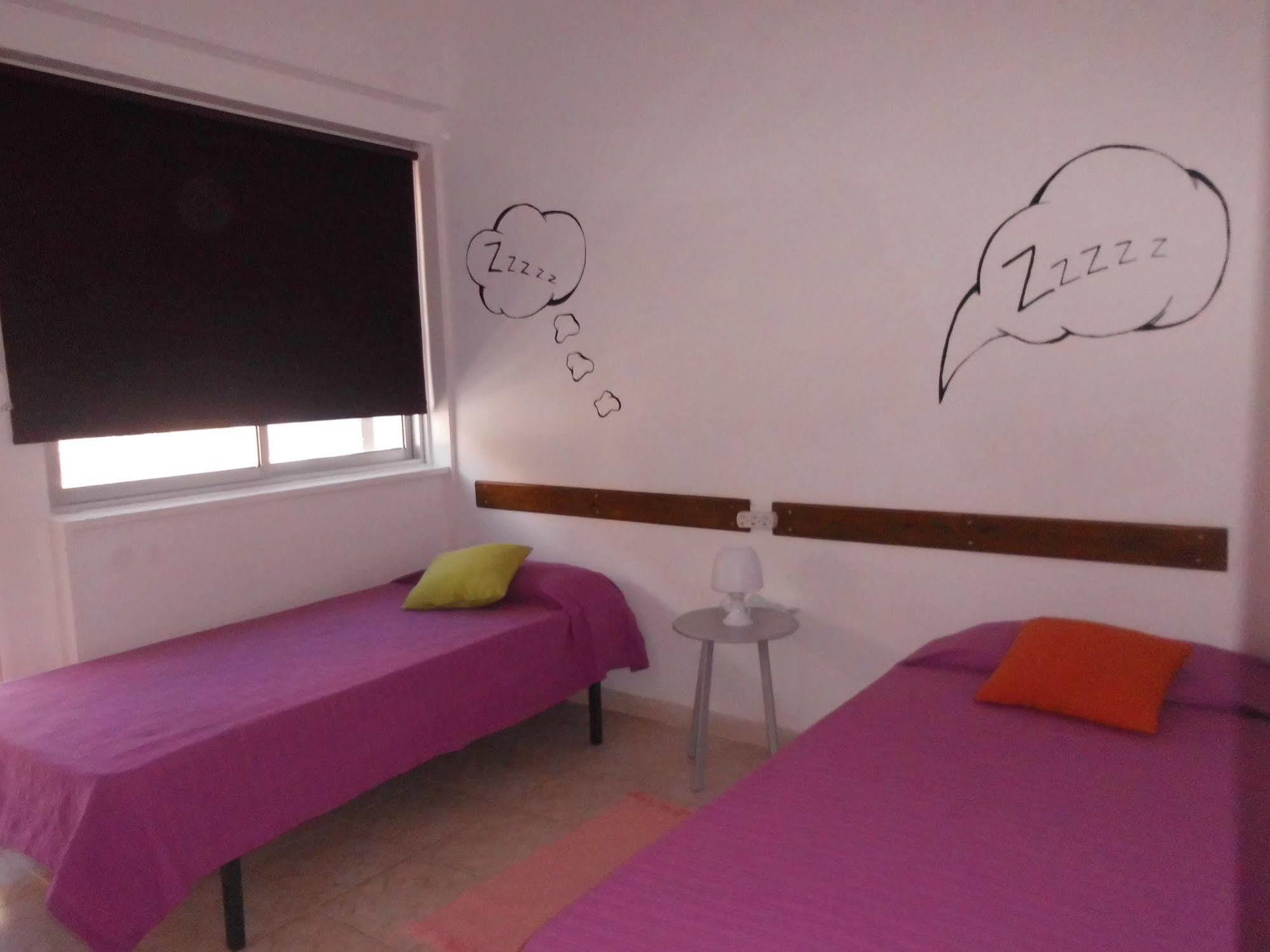 Alameda Hostel Portimao Exterior photo
