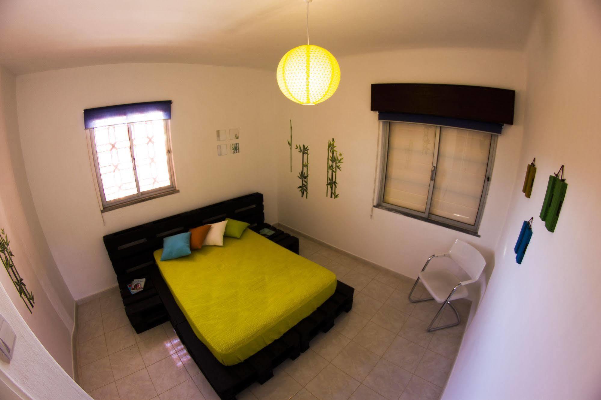 Alameda Hostel Portimao Exterior photo