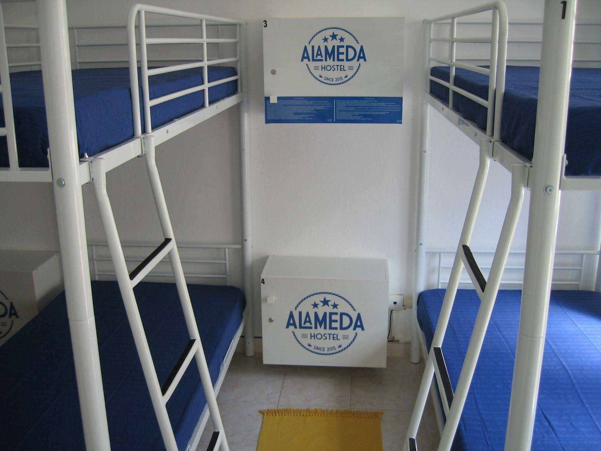 Alameda Hostel Portimao Exterior photo