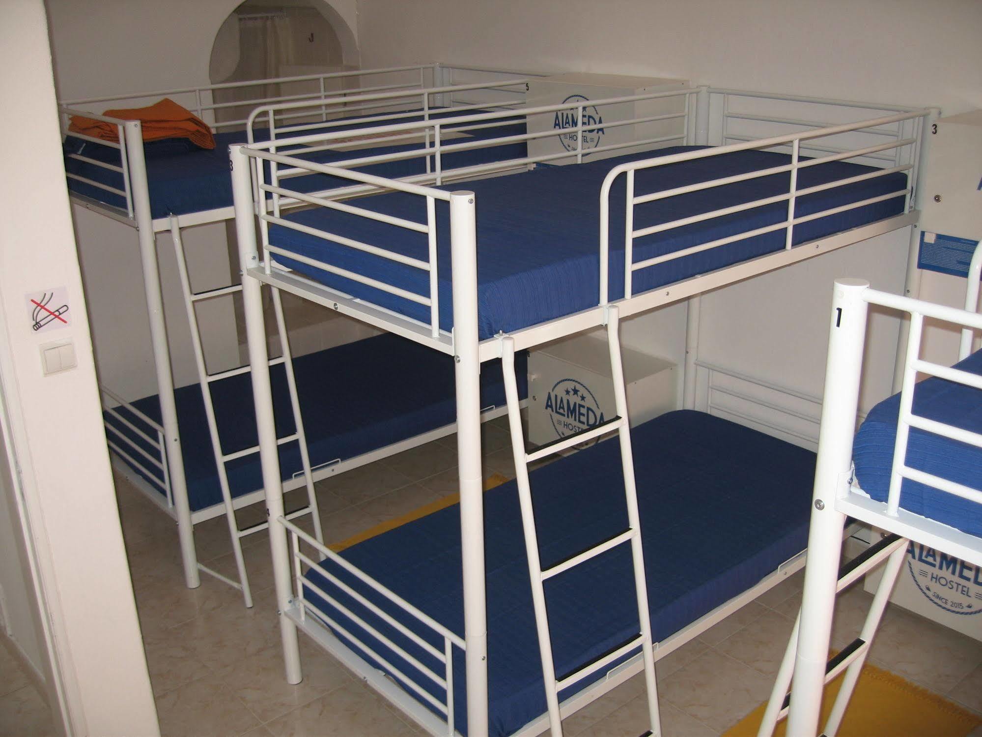 Alameda Hostel Portimao Exterior photo