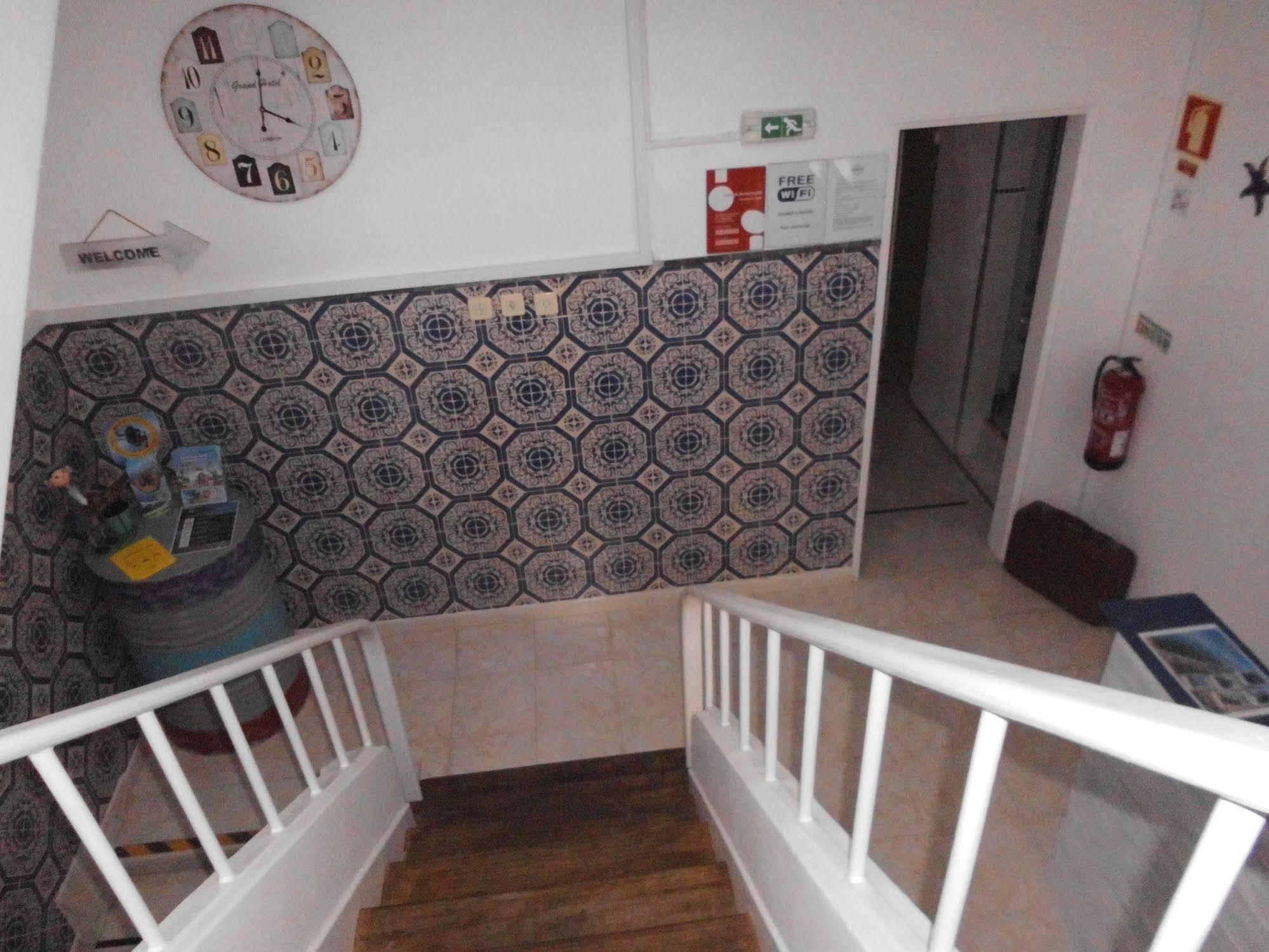 Alameda Hostel Portimao Exterior photo